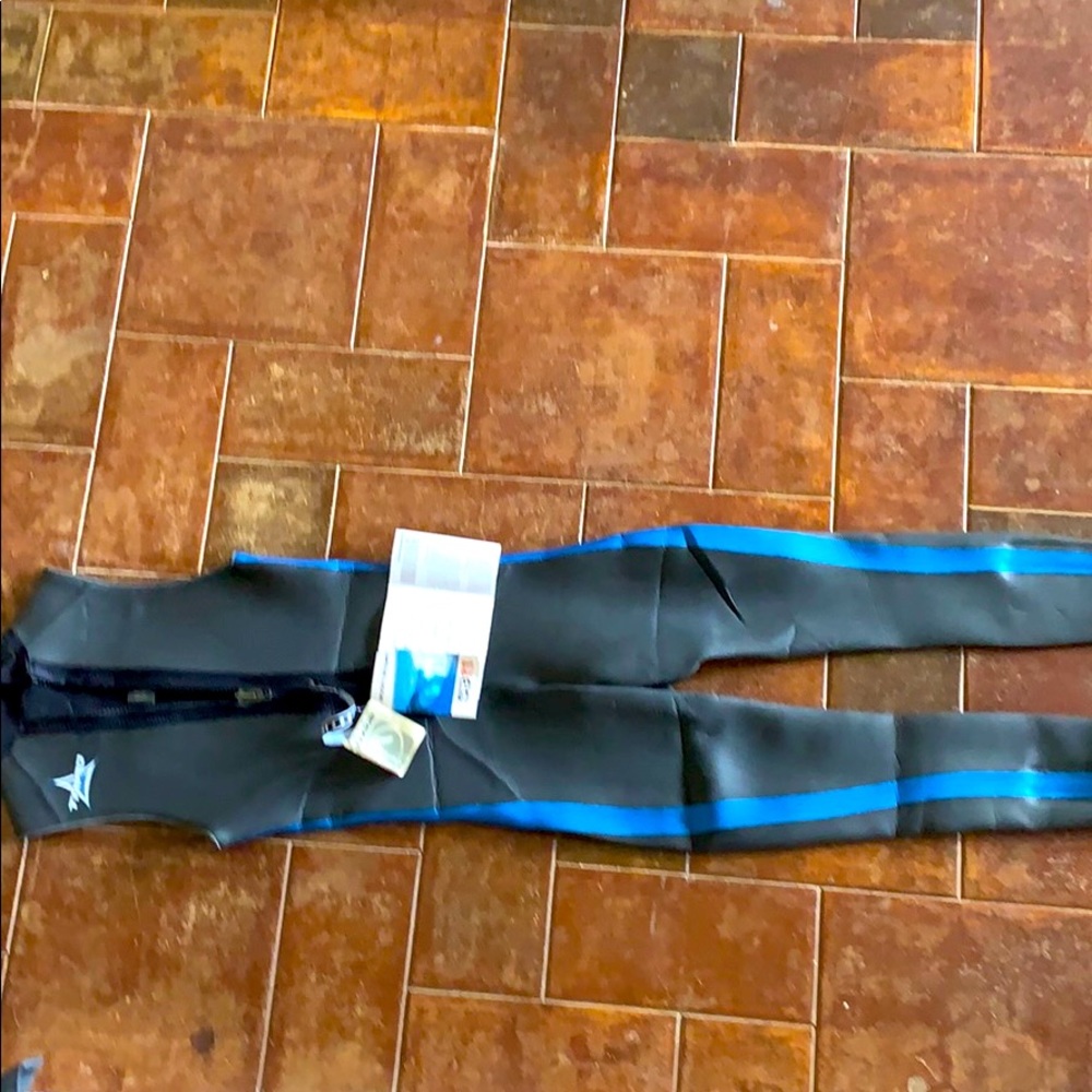 Body Glove Triad wetsuit men’s xs